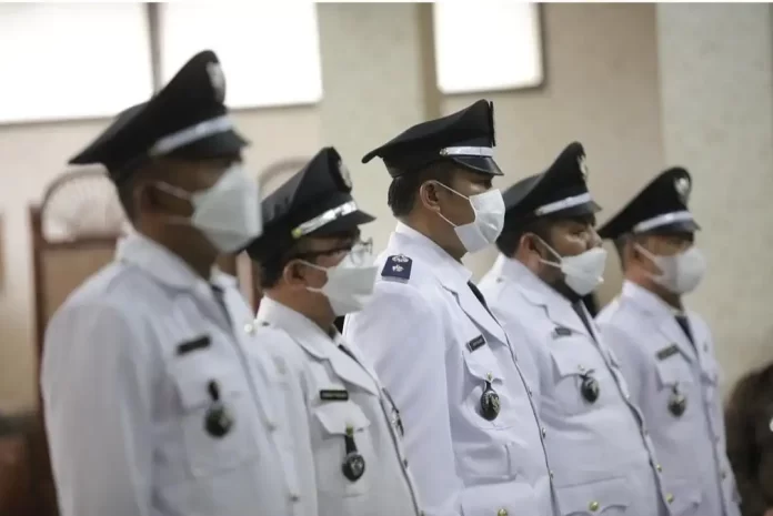 DILANTIK: Sejumlah penjabat sementara kepala desa dilantik beberapa waktu yang lalu. (ist)