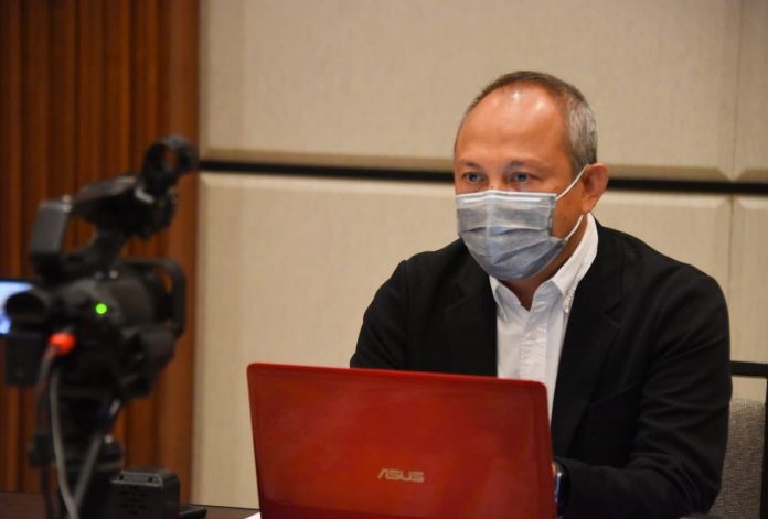 ekda Jabar Setiawan Wangsaatmaja saat memberikan paparan dalam Tahapan Klarifikasi Akhir Penilaian IM-NKK secara virtual di Hotel Mason Pine, Kabupaten Bandung Barat, Kamis (7/10/2021).